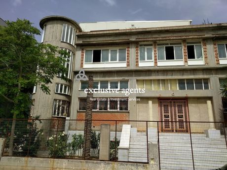 Industrial space 1.700 sqm for sale