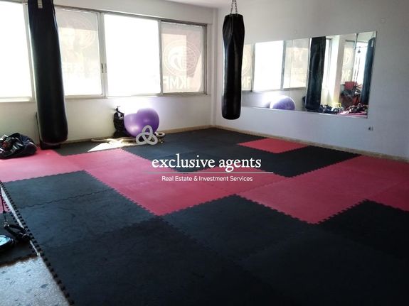 Business bulding 800 sqm for rent, Piraeus Suburbs, Nikaia
