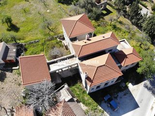 Συγκρότημα διαμερισμάτων 573 τ.μ. για πώληση
