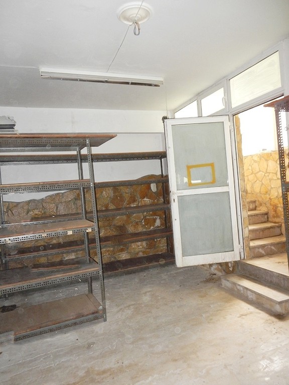 Κατάστημα 170 τ.μ. προς πώληση, Λόφος Σκουζέ