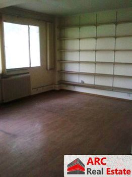 Store 452 sqm for sale