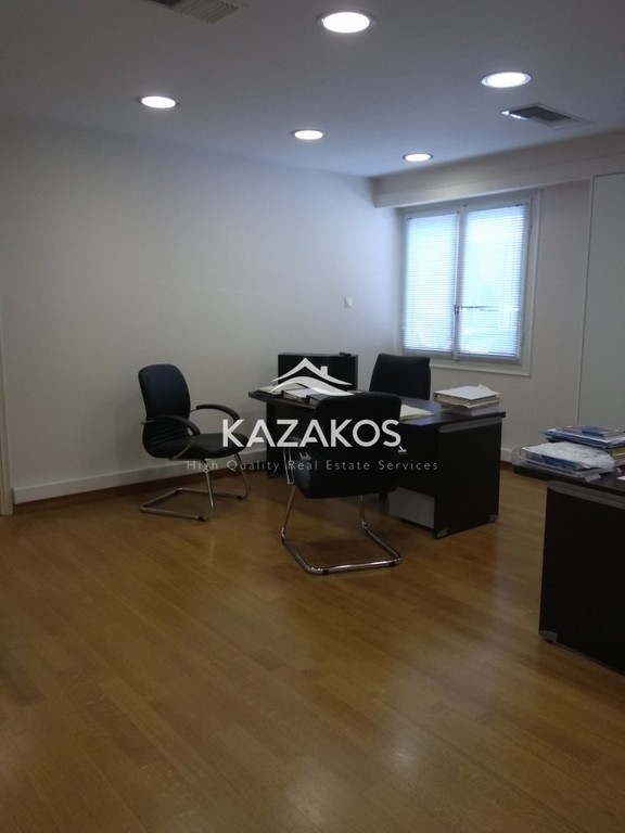 Γραφείο 140 τ.μ. πρός πώληση, Αθήνα - Κέντρο, Παγκράτι