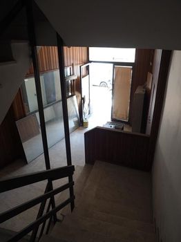 Business bulding 1.250 sqm for sale