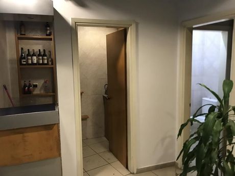 Επιχειρηματικό κτίριο 1.890τ.μ. για πώληση-Κερατσίνι