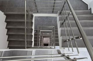 Επιχειρηματικό κτίριο 1.480 τ.μ. για πώληση