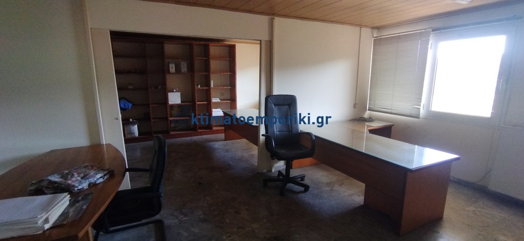 Επιχειρηματικό κτίριο 992,32 τ.μ. προς πώληση, Κέντρο Βουκολιών