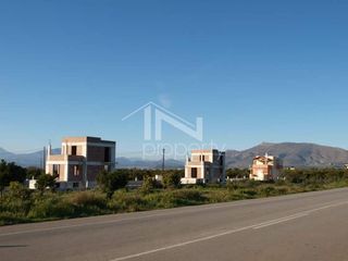 Μεζονέτα 292 τ.μ. για πώληση