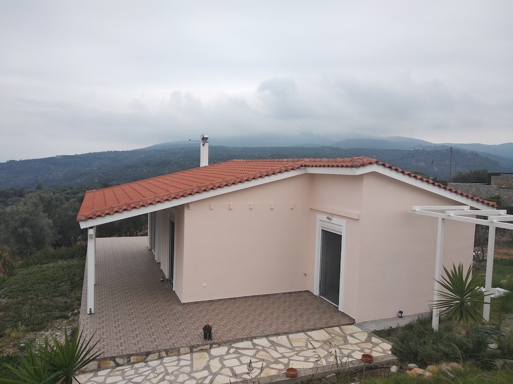 Μονοκατοικία 75 τ.μ. προς πώληση, Πολιτικά