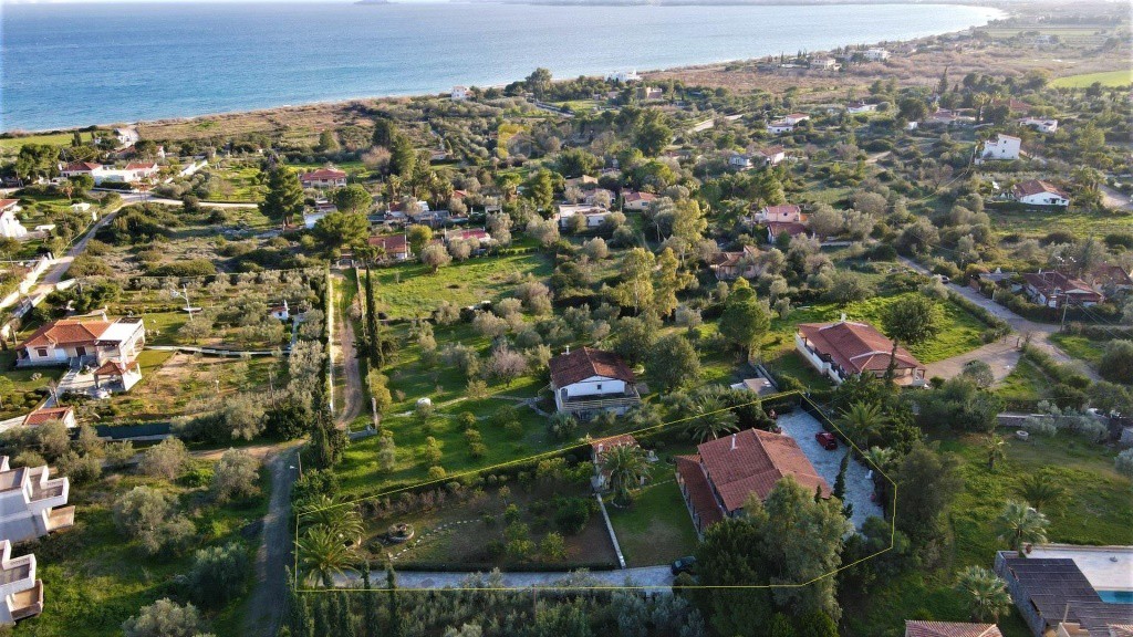 Μονοκατοικία 230 τ.μ. προς πώληση, Πετροθάλασσα