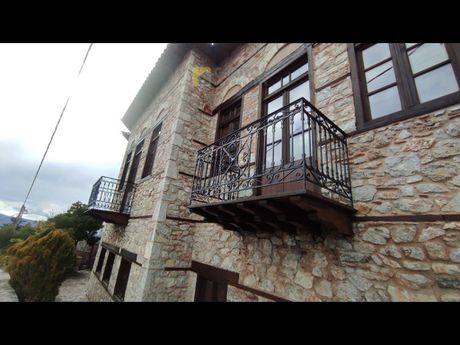 Maisonette 82sqm for sale-Arachova