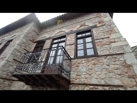 Maisonette 75sqm for sale-Arachova