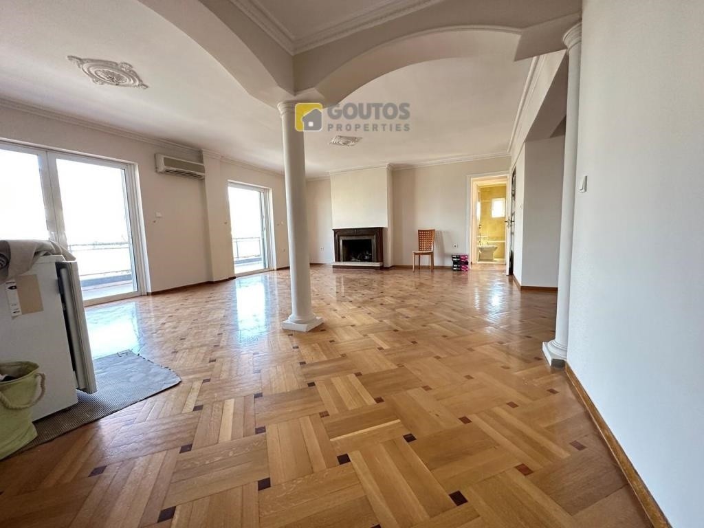 Γραφείο 124 τ.μ. προς πώληση, Αθήνα - Νότια Προάστια, Γλυφάδα