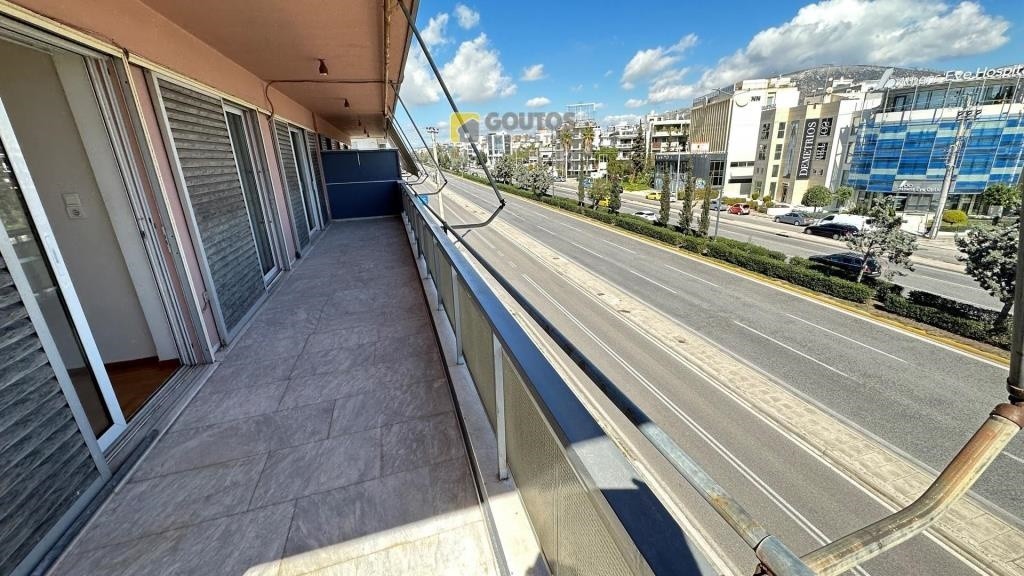 Γραφείο 124 τ.μ. προς πώληση, Αθήνα - Νότια Προάστια, Γλυφάδα