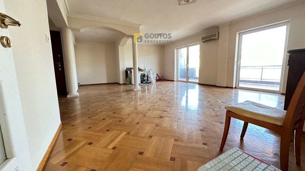 Γραφείο 124 τ.μ. προς πώληση, Αθήνα - Νότια Προάστια, Γλυφάδα