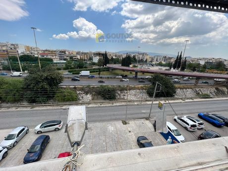 Επιχειρηματικό κτίριο 2.894τ.μ. για πώληση-Άγιοι ανάργυροι