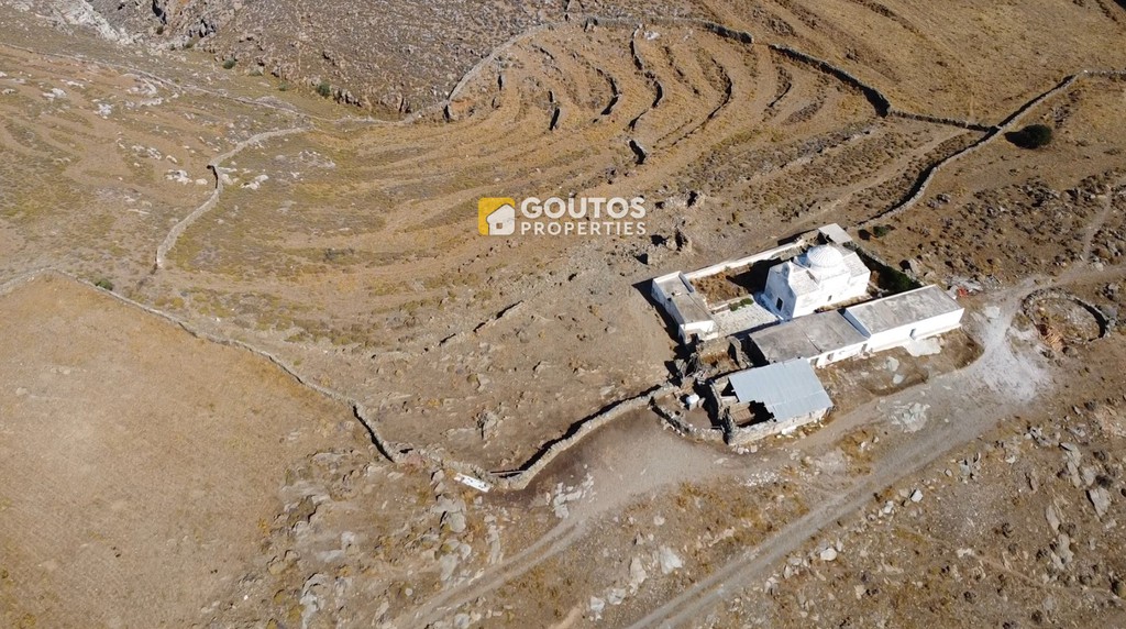 Αγροτεμάχια 18.200 τ.μ. προς πώληση, Λουτρά Κύθνου