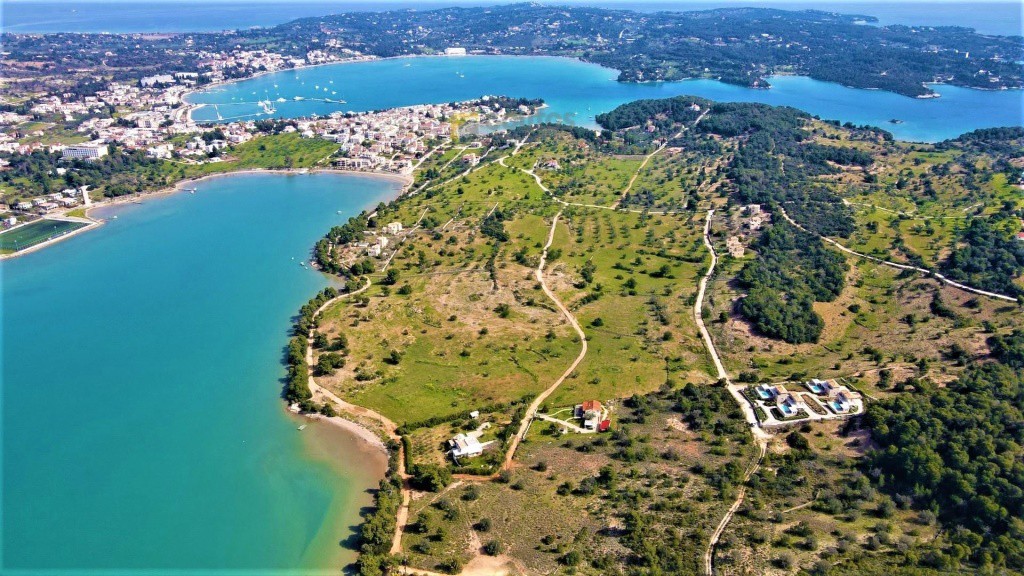 Αγροτεμάχια 4.072 τ.μ. προς πώληση, Βερβερούδα
