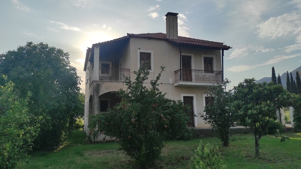 Μονοκατοικία 280 τ.μ. προς πώληση, Καλλιθέα Αμαρύνθου