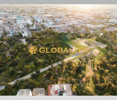 Business bulding 2.500sqm for sale-Kolonos - Kolokinthous