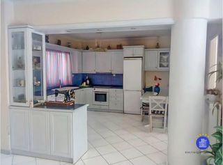 Κτίριο 215 τ.μ. προς πώληση, Χατζηκυριάκειο-thumb-11