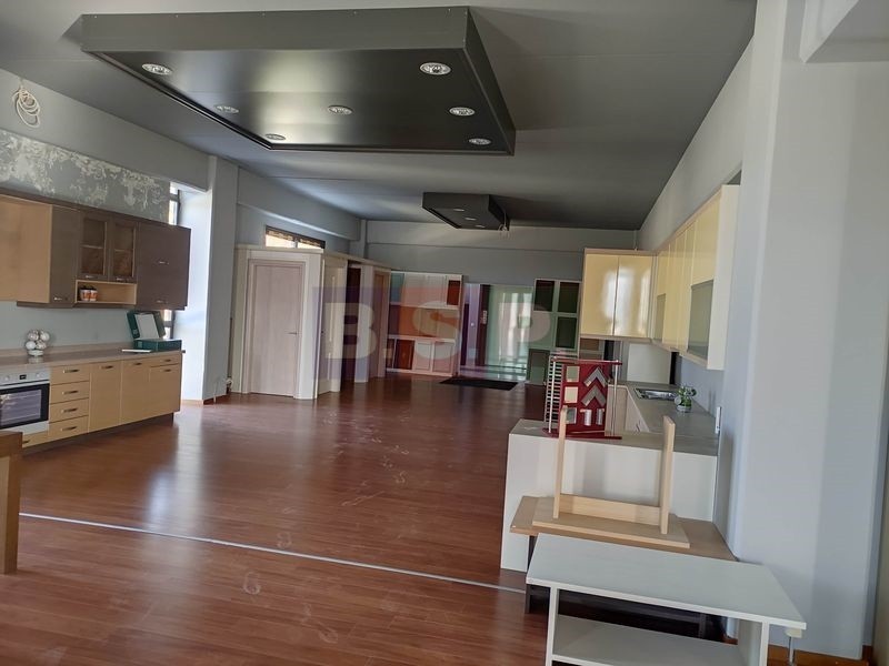 Εκθεσιακός χώρος 3.000 τ.μ. προς πώληση, Ηράκλειο Κρήτης
