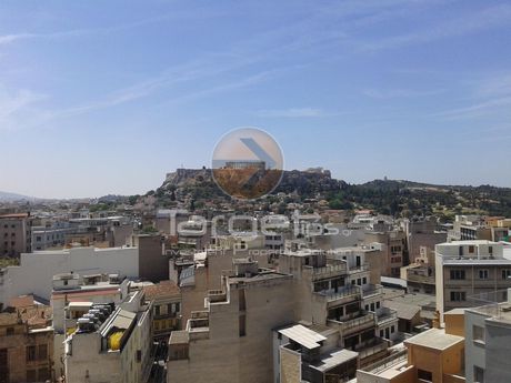 Business bulding 3.400sqm for rent-Historic Center