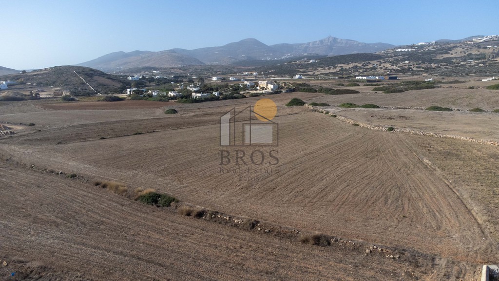 Αγροτεμάχια 11.907 τ.μ. πρός πώληση, Κυκλάδες, Πάρος