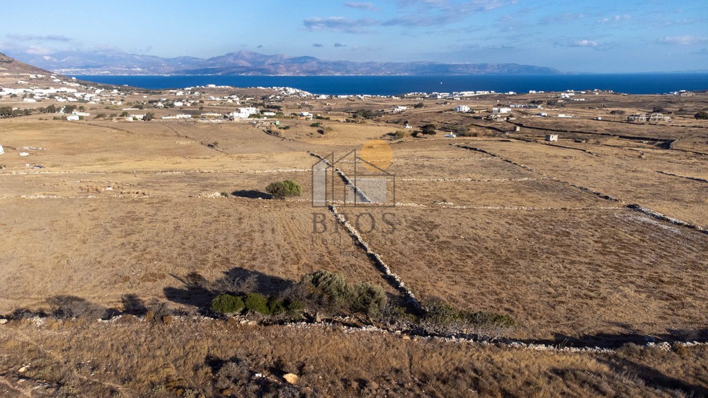 Αγροτεμάχια 8.247 τ.μ. πρός πώληση, Κυκλάδες, Πάρος