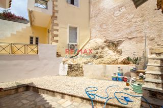 Οικόπεδο 415 τ.μ. για πώληση, Πειραιάς, Καστέλλα-thumb-13
