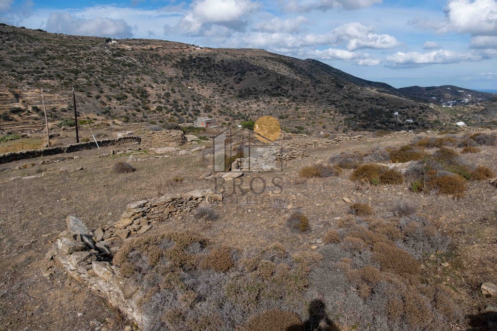 Αγροτεμάχια 6.466 τ.μ. πρός πώληση, Κυκλάδες, Πάρος