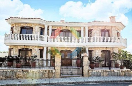 Βίλλα 550τ.μ. για πώληση-