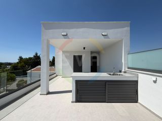 Διαμέρισμα 127 τ.μ. πρός πώληση, Λεμεσός-thumb-1