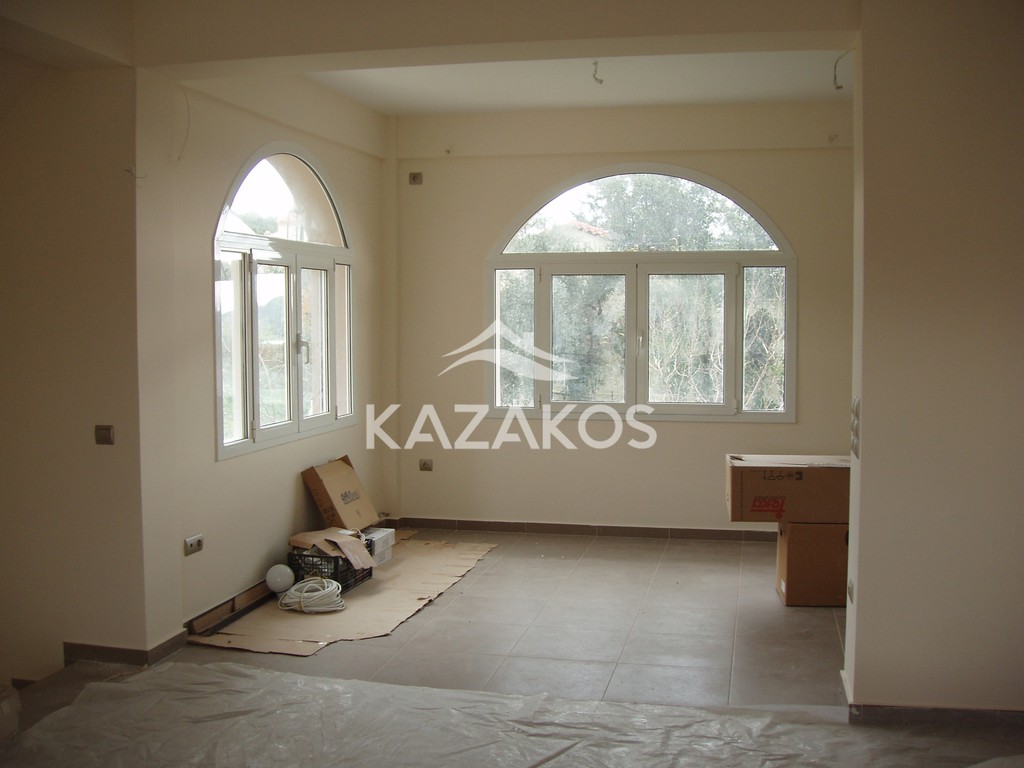 Μονοκατοικία 220 τ.μ. προς πώληση, Μαρκόπουλο