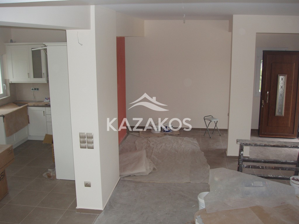 Μονοκατοικία 220 τ.μ. προς πώληση, Μαρκόπουλο