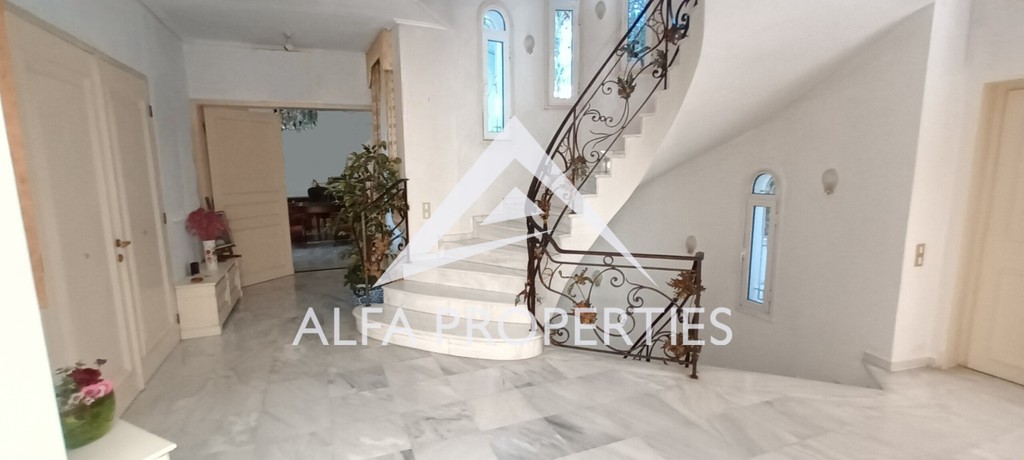 Μονοκατοικία 650 τ.μ. πρός ενοικίαση, Αθήνα - Βόρεια Προάστια, Κηφισιά