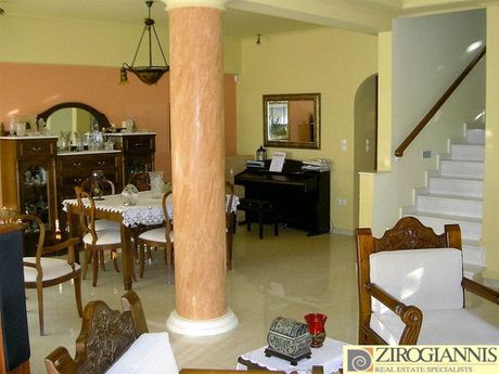 Μονοκατοικία 375τ.μ. για πώληση-Ραφήνα