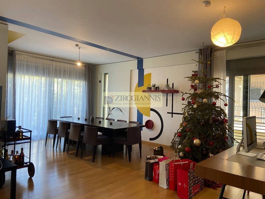 Μεζονέτα 240 τ.μ. προς ενοικίαση, Γλυφάδα