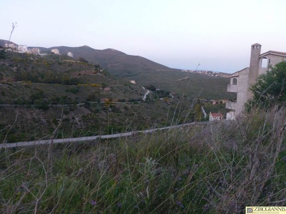 Land plot 1.010 sqm for sale, Rest Of Attica, Pikermi