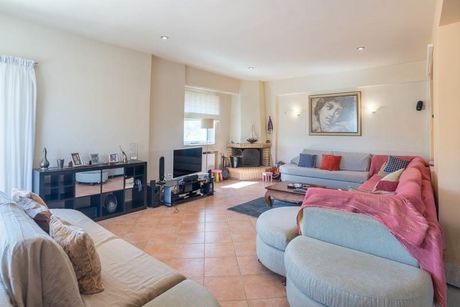 Μεζονέτα 280τ.μ. για πώληση-Αρτέμιδα (λούτσα)