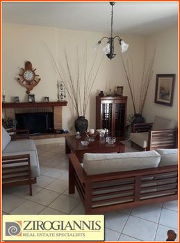 Μονοκατοικία 211τ.μ. για πώληση-Ευρωστίνη