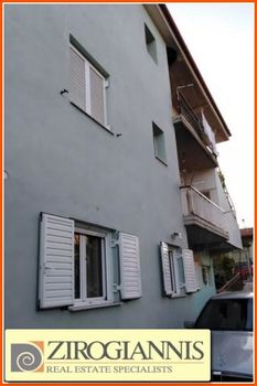 Επιχειρηματικό κτίριο 306τ.μ. για πώληση-Μεγαλόπολη