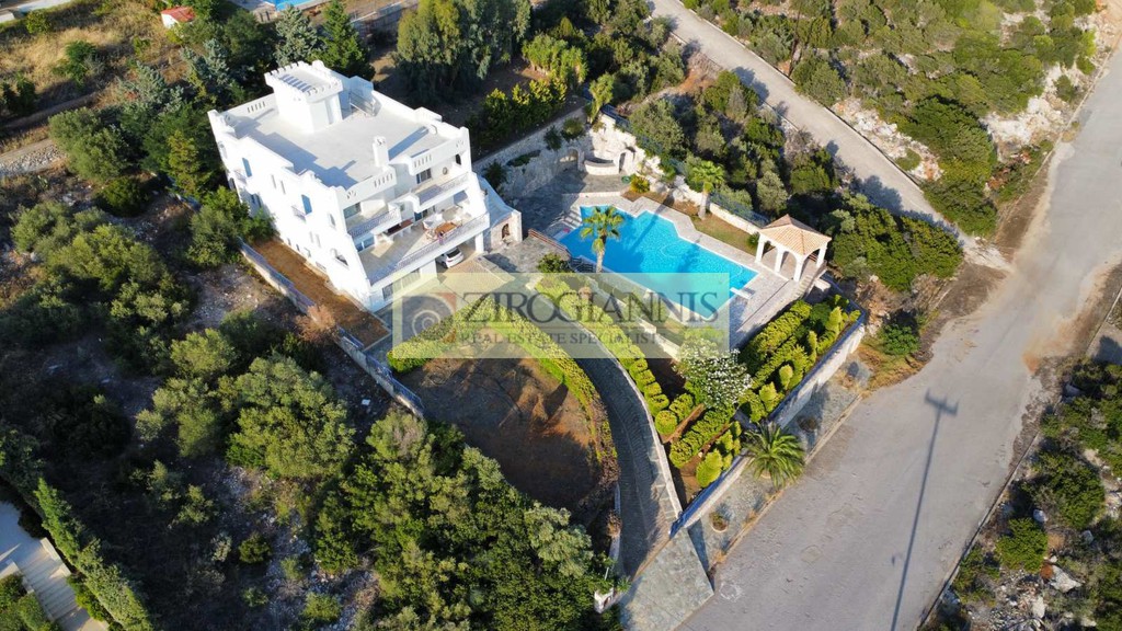 Βίλλα 500 τ.μ. πρός πώληση, Λακωνία, Οινούντας
