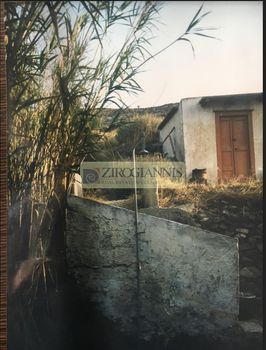 Οικόπεδο 2.180τ.μ. για πώληση-Σύρος