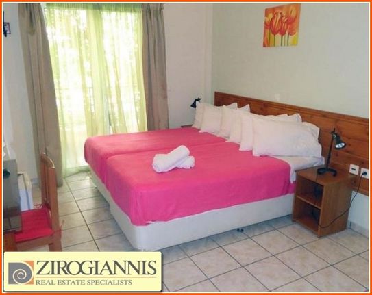 Hotel 257 sqm for sale, Boeotia, Livadeia