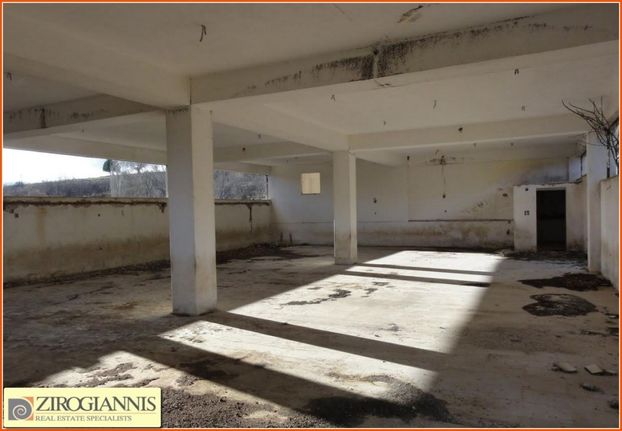 Βιομηχανικός χώρος 554 τ.μ. για πώληση, Φθιώτιδας, Αμφίκλεια