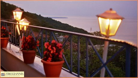 Hotel 1.000sqm for sale-Larisa
