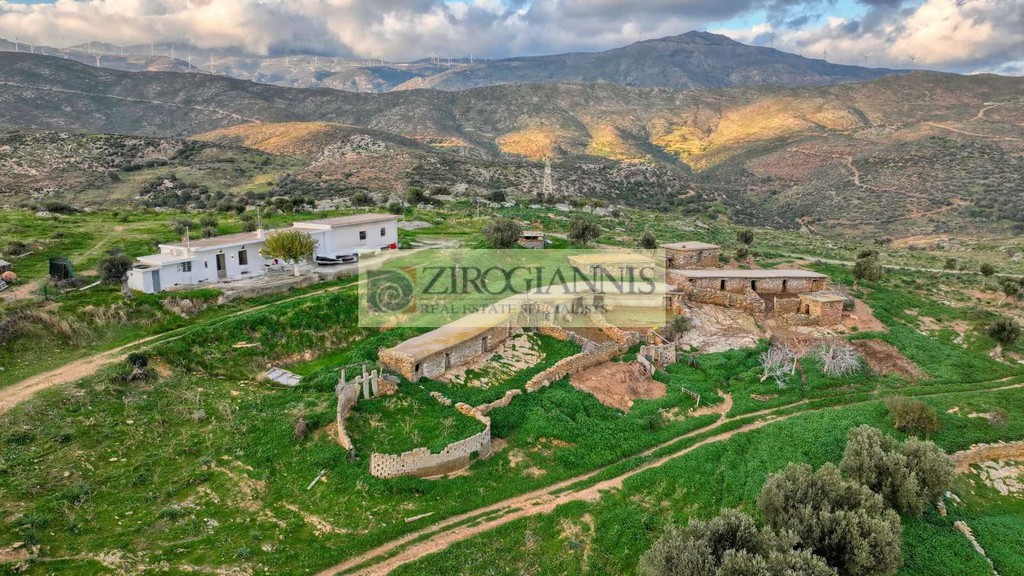 Οικόπεδο 765.000 τ.μ. προς πώληση, Καστρί Καρύστου