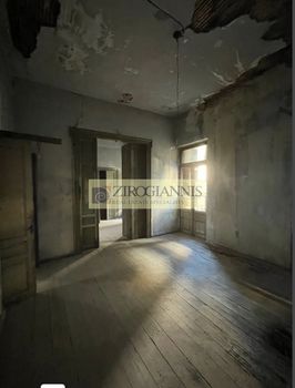 Επιχειρηματικό κτίριο 259τ.μ. για πώληση-Κέντρο