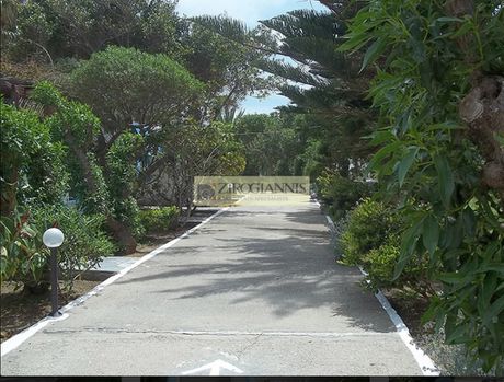 Ξενοδοχείο 7.000τ.μ. για πώληση-Κάρπαθος