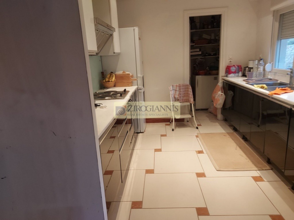 Βίλλα 310 τ.μ. πρός πώληση, Κορινθία, Λουτράκι-Περαχώρα